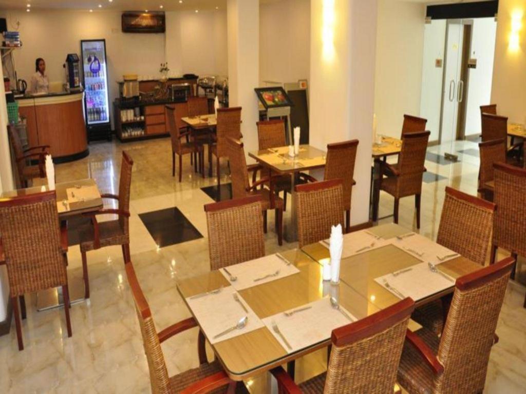 The Rgn City Lodge Yangon Exteriör bild