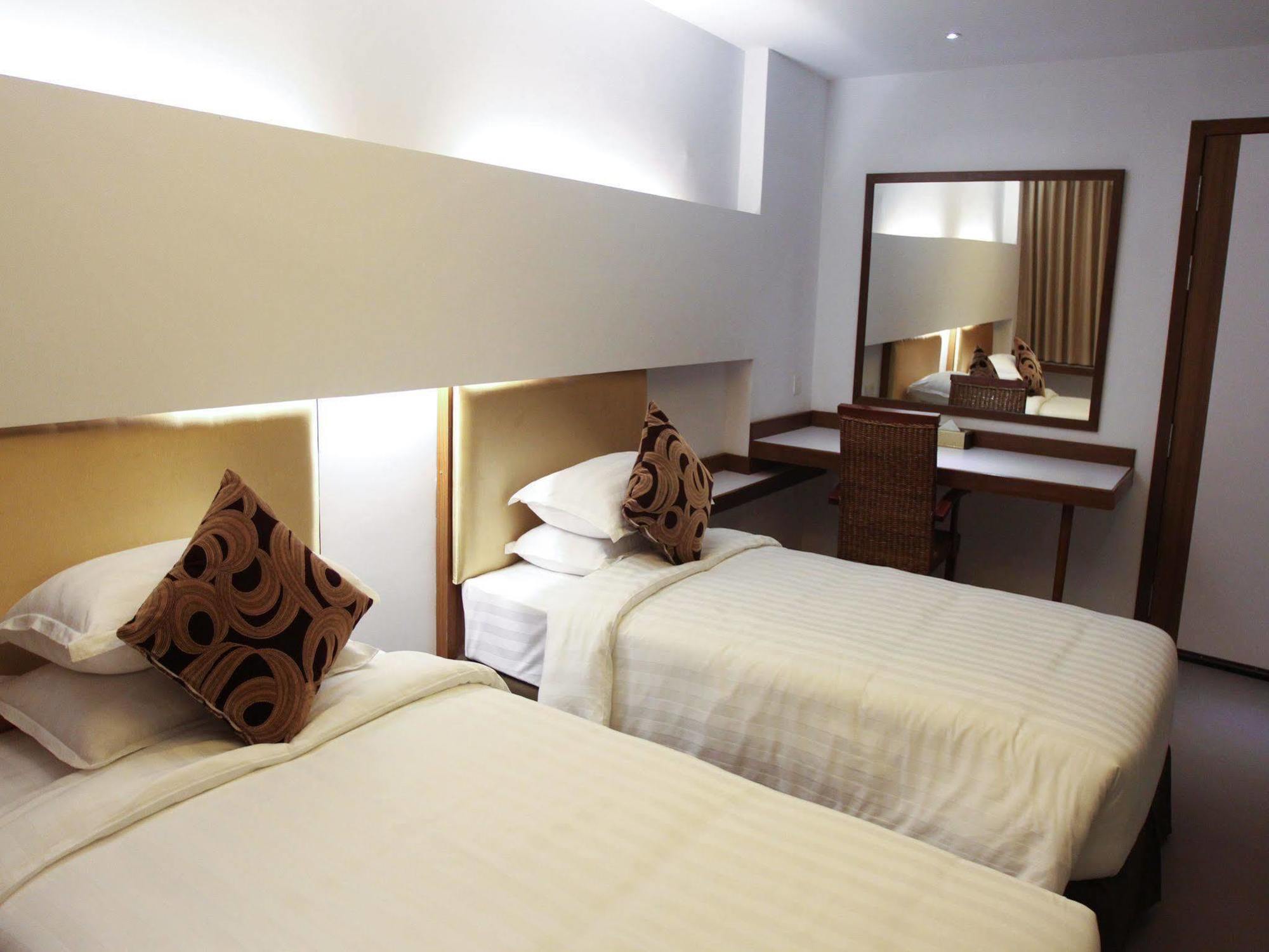 The Rgn City Lodge Yangon Exteriör bild